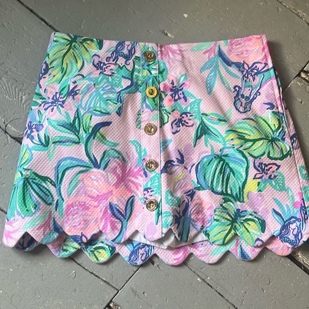 LILLY PULITZER SKORT- Size 2